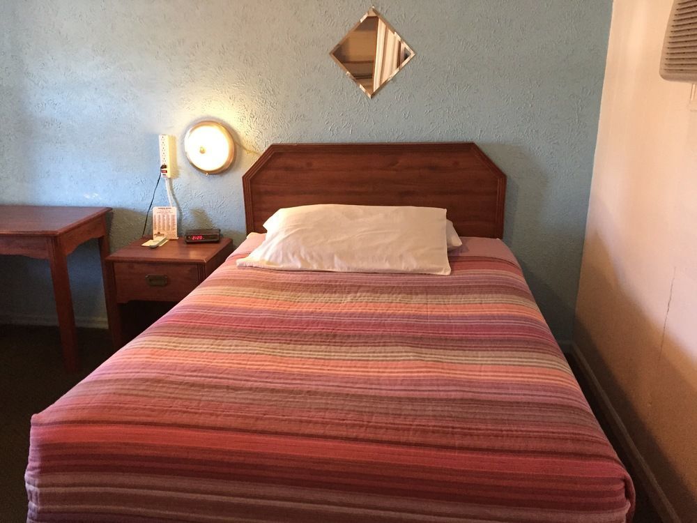 Cooper Motel Tuscola Kültér fotó